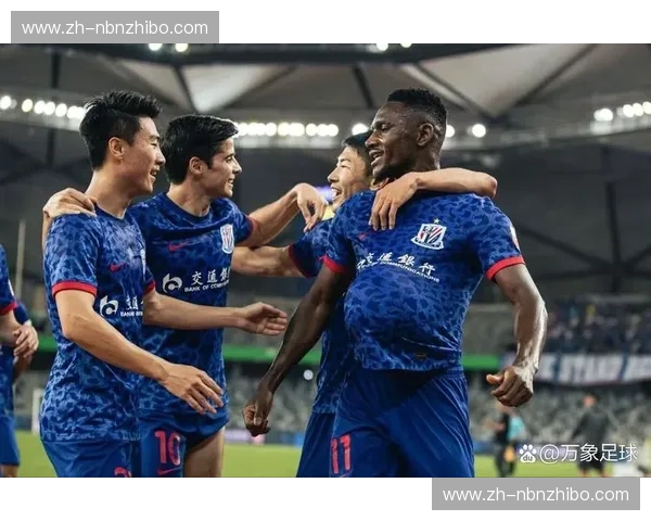 亚冠史诗对决：当广州恒大的王者霸气遇上川崎前锋的细腻传控